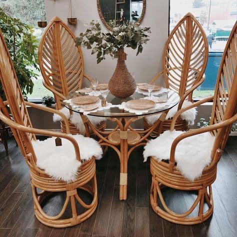 صندلی چوبی ناهار خوری مدرن با طراحی مینیمال نشیمن